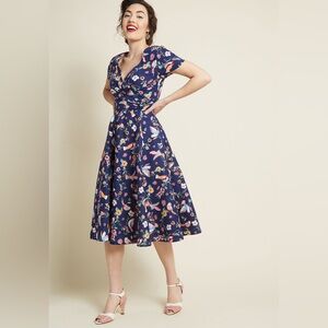 COLLECTIF Vintage 1950s Style Bird Floral Fit and Flare Cotton Dress Size Large